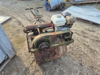 Tuinwals met honda motor - afbeelding 3 van  4