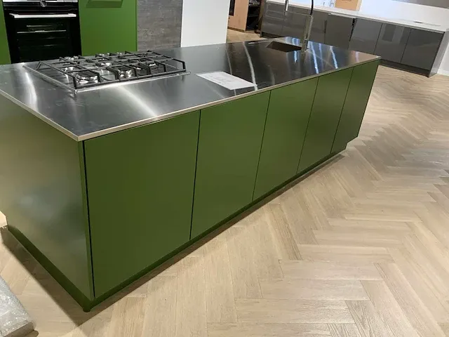 Tulp / aeg / bauknecht l15-99r kookeiland met wandmeubel - afbeelding 27 van  48