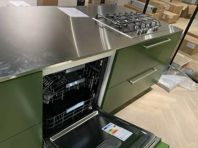 Tulp / aeg / bauknecht l15-99r kookeiland met wandmeubel - afbeelding 35 van  48