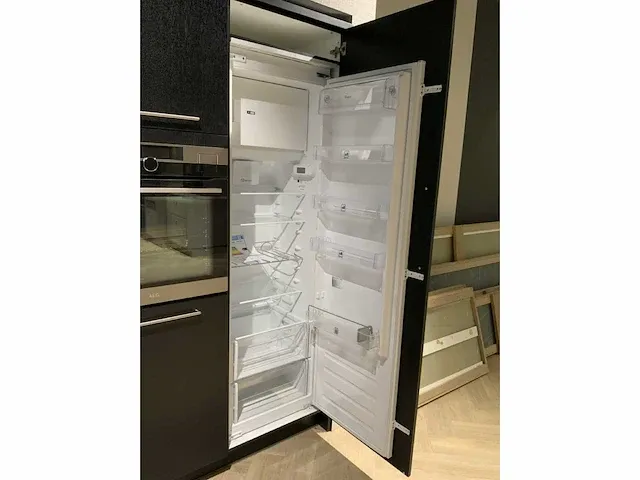 Tulp / bauknecht / aeg / whirlpool keukenopstelling - afbeelding 11 van  31