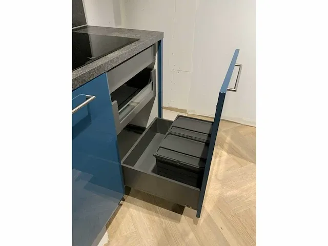 Tulp / bauknecht / aeg / whirlpool keukenopstelling - afbeelding 18 van  31