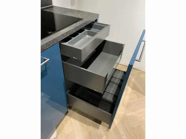 Tulp / bauknecht / aeg / whirlpool keukenopstelling - afbeelding 19 van  31