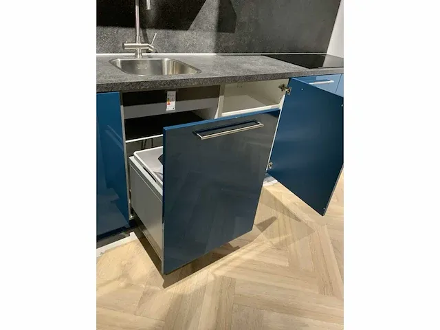 Tulp / bauknecht / aeg / whirlpool keukenopstelling - afbeelding 21 van  31