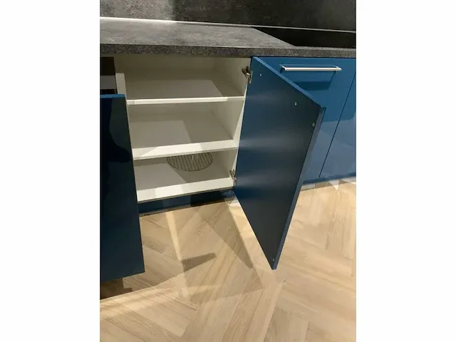 Tulp / bauknecht / aeg / whirlpool keukenopstelling - afbeelding 22 van  31