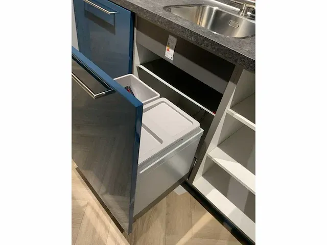 Tulp / bauknecht / aeg / whirlpool keukenopstelling - afbeelding 24 van  31