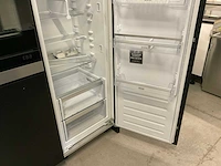 Tulp recht opgestelde keuken met vaatwasser inductieplaat en koel vries combinatie - afbeelding 29 van  29