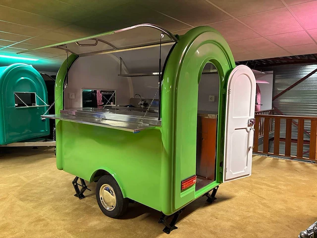 Tune - 2024 - pst-tn20 - groene foodtrailer - afbeelding 23 van  30