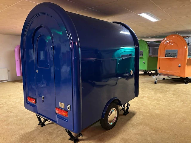 Tune - 2024 - pst-tn20 -blauwe foodtrailer - afbeelding 3 van  17