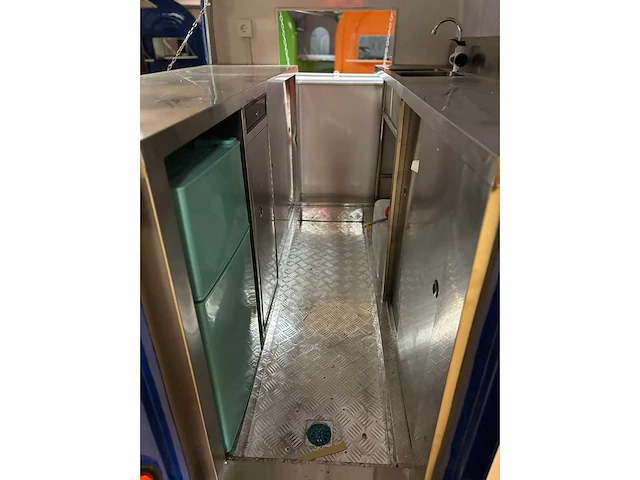 Tune - 2024 - pst-tn20 -blauwe foodtrailer - afbeelding 8 van  17