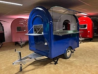 Tune - 2024 - pst-tn20 -blauwe foodtrailer