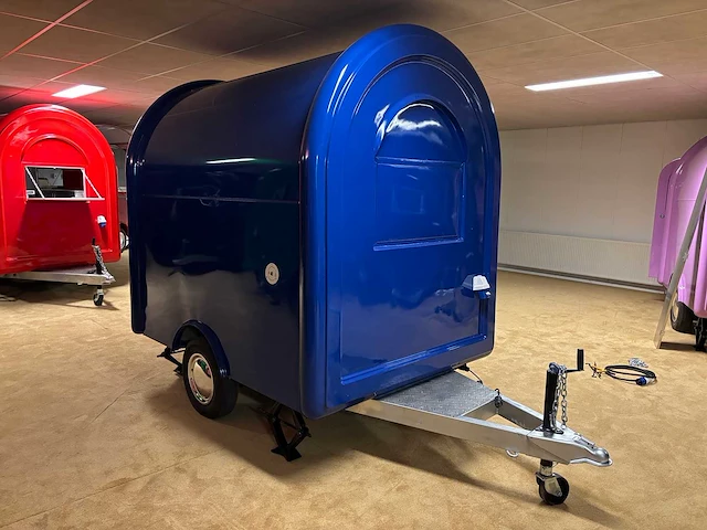 Tune - 2024 - pst-tn20 -blauwe foodtrailer - afbeelding 10 van  17