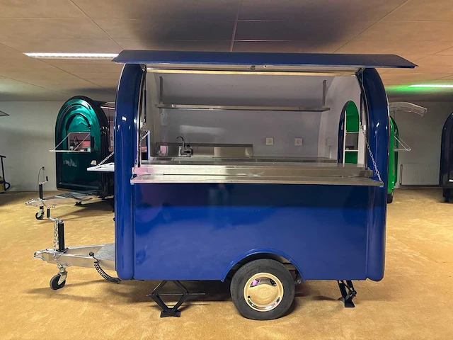 Tune - 2024 - pst-tn20 -blauwe foodtrailer - afbeelding 11 van  17