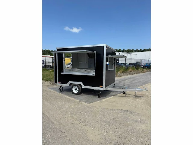 Tune - 2025 - pst-tn60 - foodtrailer - afbeelding 12 van  21