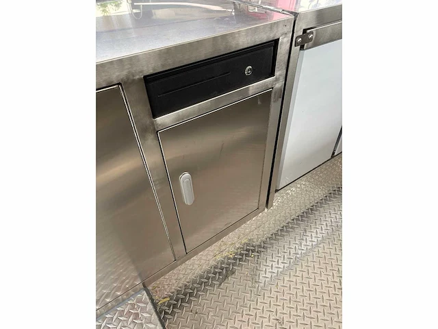 Tune - 2025 - xxl - food cart e-j - foodtrailer - afbeelding 14 van  21