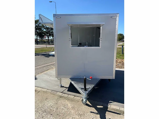 Tune - box - food truck - 2025 - afbeelding 21 van  24