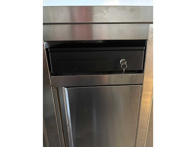 Tune - box - food truck - 2025 - afbeelding 18 van  24