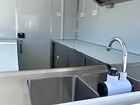 Tune - box - foodtruck - 2025 - afbeelding 8 van  24