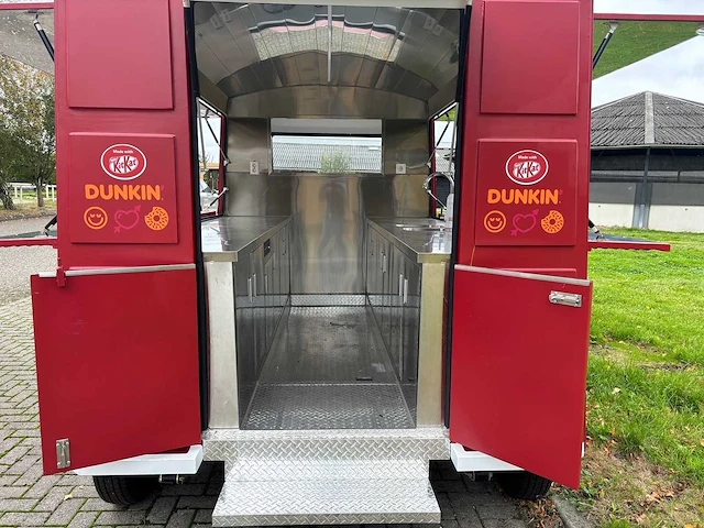 Tune - dunkin - tn-c20 - car trailer - 2024 - afbeelding 14 van  43