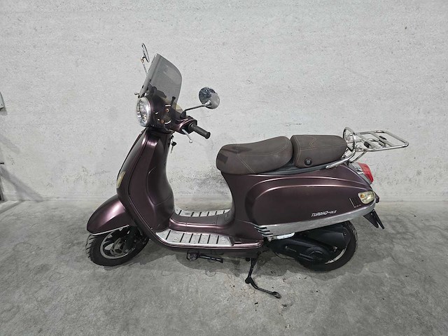 Turbho - bromscooter - rl-50 - 4t 45km uitvoering dnn26v - afbeelding 1 van  7