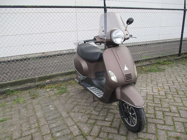 Turbho - bromscooter - rl-50 - scooter - afbeelding 7 van  11