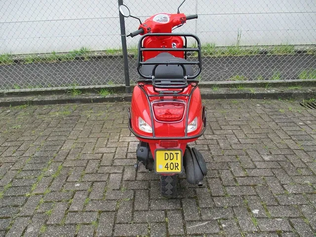 Turbho - bromscooter - rl-50 riva sportive - scooter - afbeelding 10 van  11