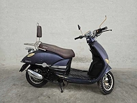 Turbho - pisa - 4t - scooter voor onderdelen - afbeelding 2 van  7