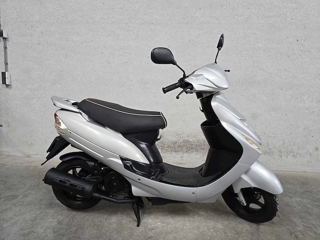 Turbho - snorscooter - cs-50 - 4t 25km uitvoering dnh96g - afbeelding 2 van  7