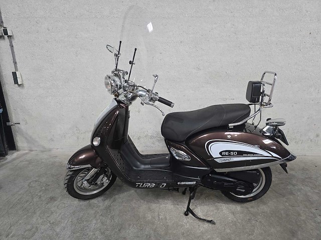 Turbho - snorscooter - re-50 - 4t 25km uitvoering f609lx - afbeelding 1 van  7