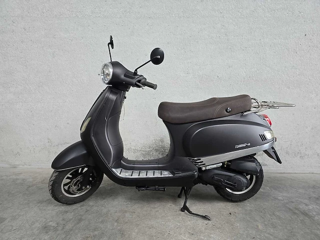 Turbho - snorscooter - rl-50 - 4t 25km uitvoering dlv29h - afbeelding 1 van  7
