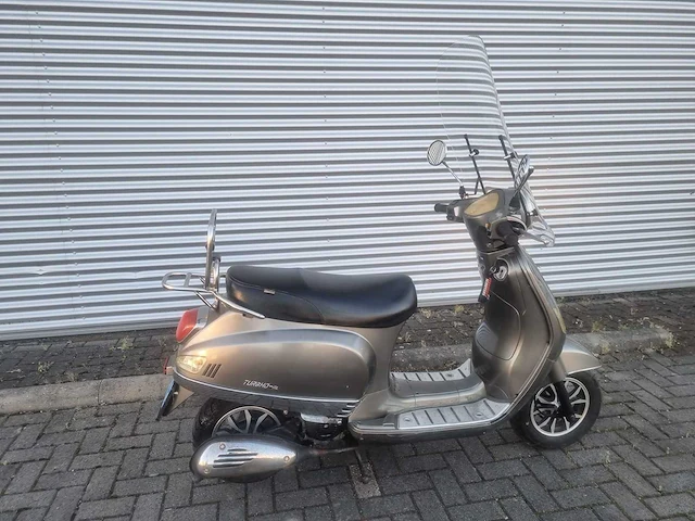 Turbho - snorscooter - rl-50 - scooter - afbeelding 2 van  4