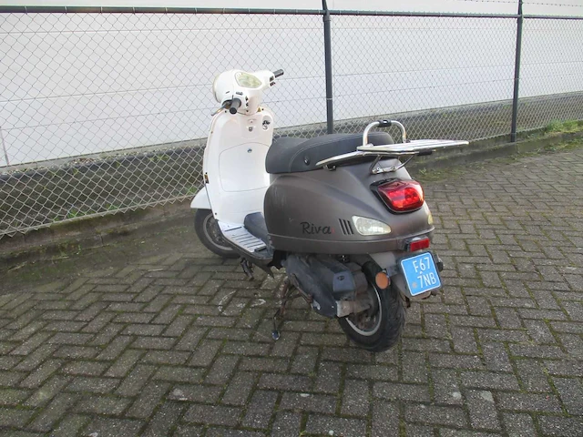 Turbho - snorscooter - rl-50 riva - scooter - afbeelding 2 van  11