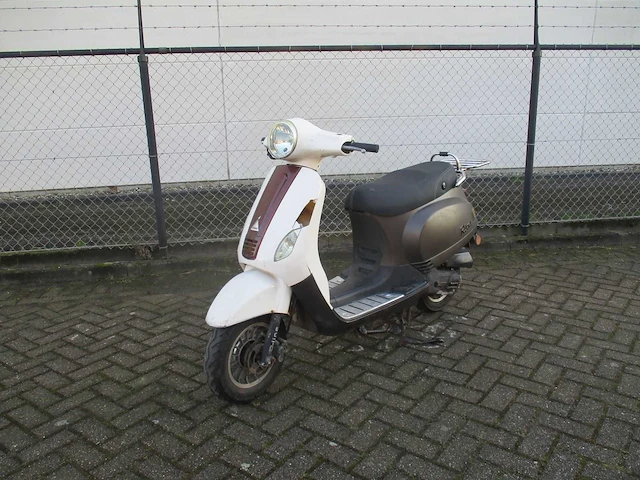 Turbho - snorscooter - rl-50 riva - scooter - afbeelding 4 van  11