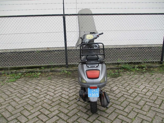 Turbho - snorscooter - rl-50 riva - scooter - afbeelding 10 van  11