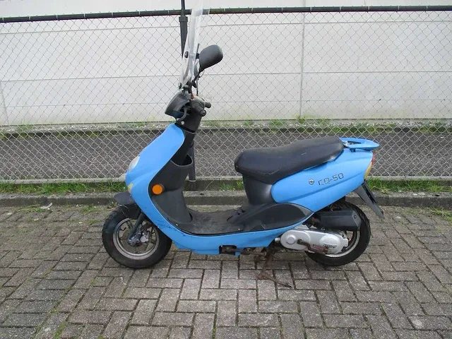 Turbho neo's - snorscooter - cq-50 - scooter - afbeelding 1 van  9