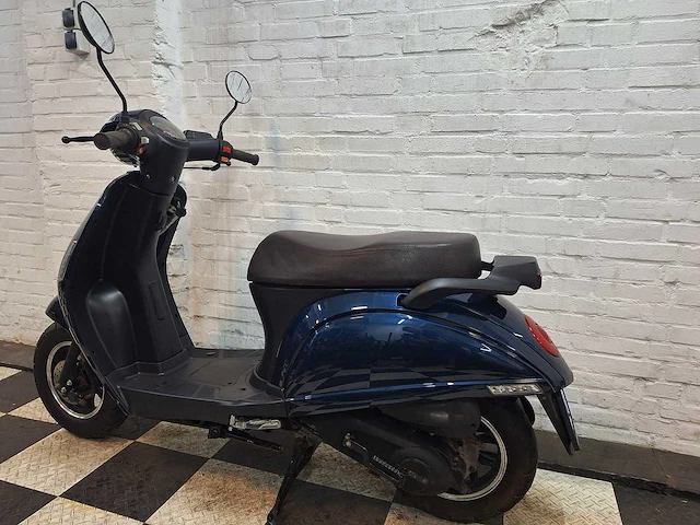 Turbho rp-50 25 km snorscooter 4takt - afbeelding 3 van  7