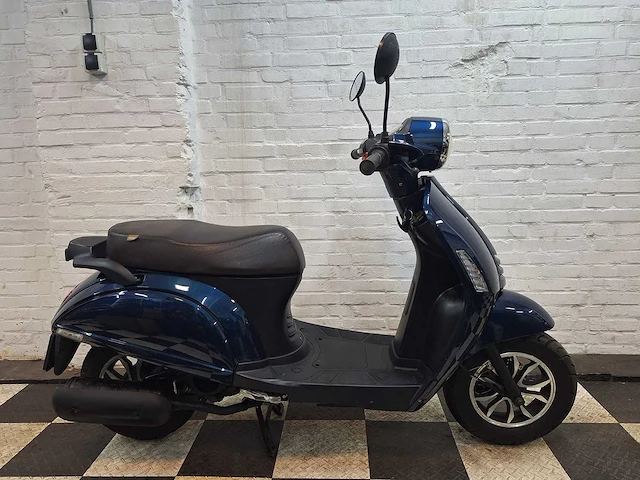 Turbho rp-50 25 km snorscooter 4takt - afbeelding 6 van  7