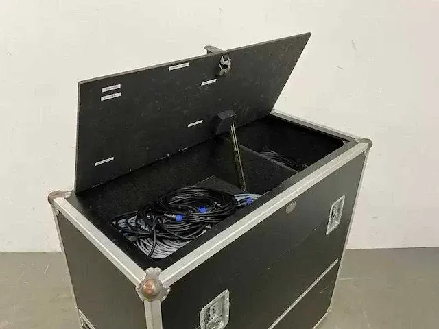 Turbosound - mobiele flightcase met 4 speakers - afbeelding 4 van  8