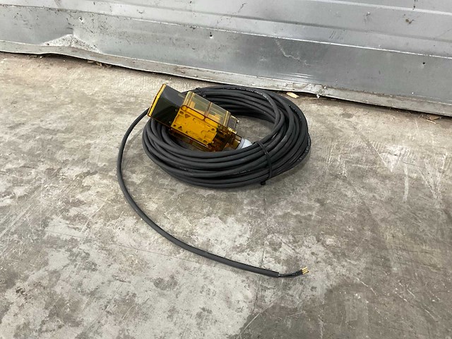 Turck ni35-cp40-vp4x2/s369-f inductieve sensor 30m (2x) - afbeelding 2 van  8