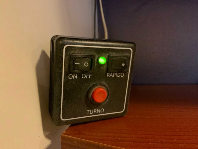 Turno system digitaal klanten nummerbord met bedieningspaneel - afbeelding 3 van  5