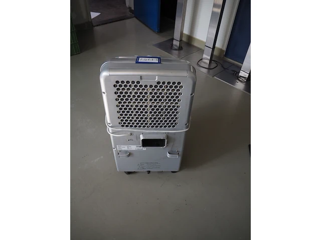 Tüv - afbeelding 3 van  5