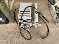 Tuxco hydraulic tire constrictor - afbeelding 2 van  3