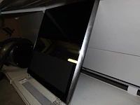 Tv bang & olufsen 32 inch met speaker onder beeldscherm. inclusief muurbeugel. margeproduct - afbeelding 2 van  2