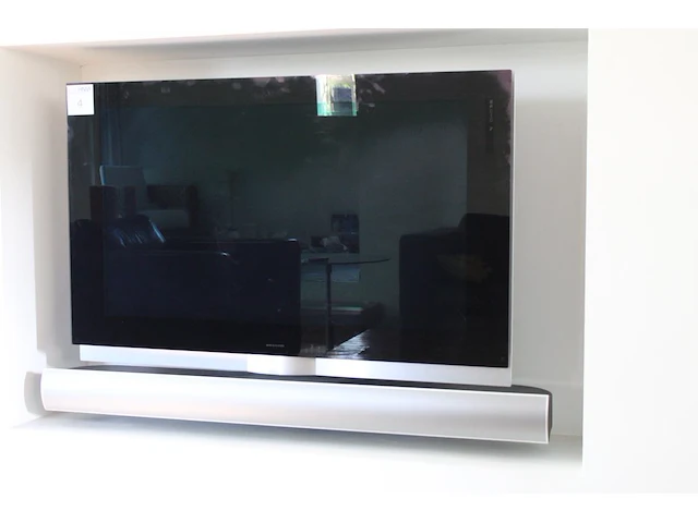 Tv bang & olufsen met soundbar en uitschuifbare muurbeugel. type tv: beovision 7-40. middels apple-tv en/of... - afbeelding 1 van  3
