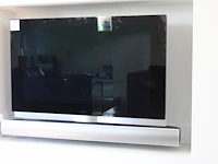 Tv bang & olufsen met soundbar en uitschuifbare muurbeugel. type tv: beovision 7-40. middels apple-tv en/of...