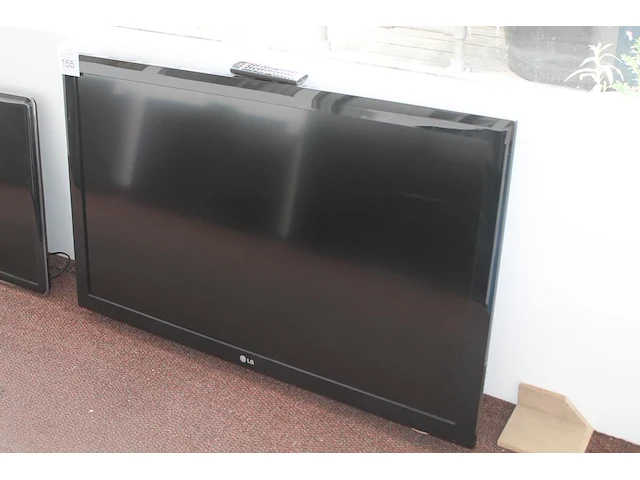 Tv lg 47ld450 47 inch. - afbeelding 1 van  2