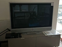 Tv loewe modus l42 met afstandsbediening. inclusief humax decoder irhd-5000c met afstandsbediening - afbeelding 1 van  3
