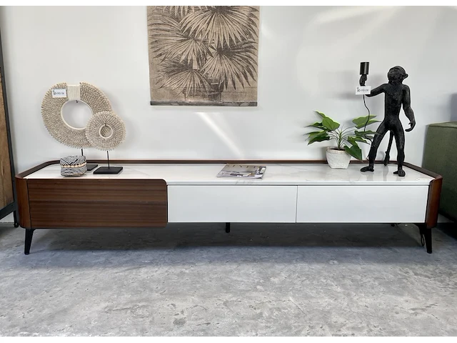 Tv-meubel met wit marmeren blad by italia, walnoot / wit marmer - afbeelding 3 van  10
