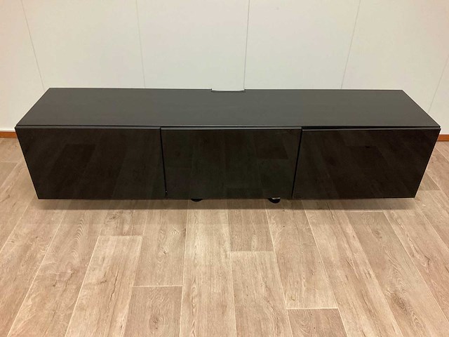 Tv meubel zwart met drie deuren - afbeelding 1 van  3