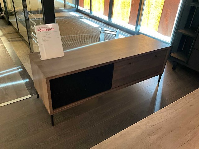 Tv meubel - afbeelding 1 van  7