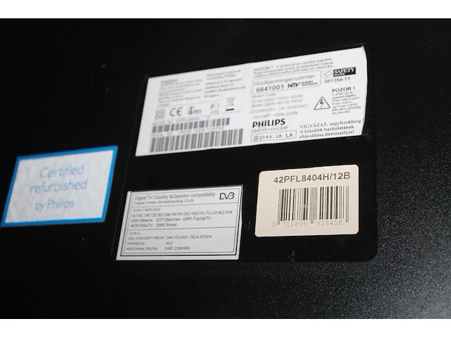 Tv philips 42pfl8404h 42 inch met afstandsbediening. - afbeelding 2 van  2